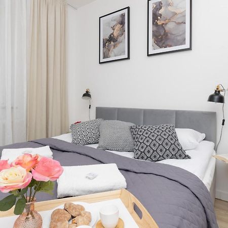 Warsaw Portofino Apartment By Noclegi Renters Esterno foto